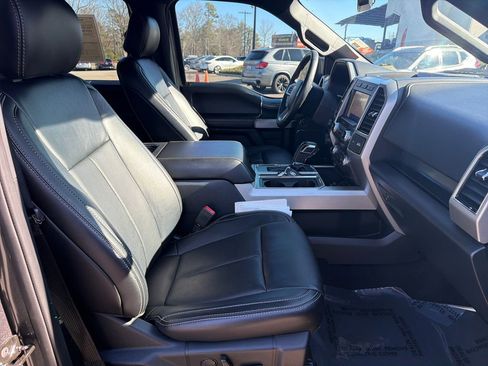 Used 2020 Ford F150 Lariat w/ Equipment Group 502A Luxury image 13