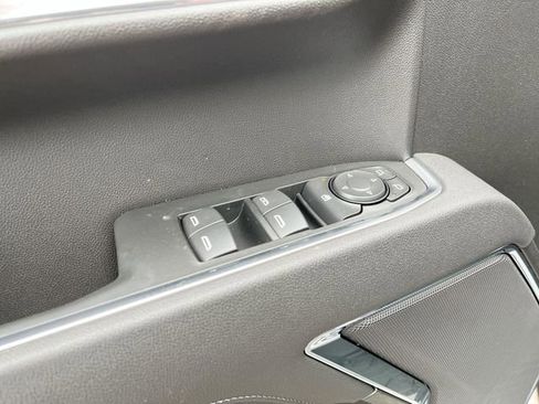 New 2026 GMC Sierra 1500 SLE image 15
