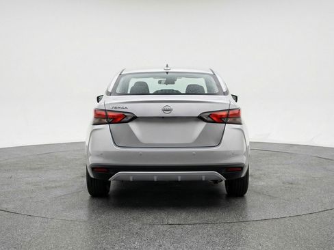Used 2025 Nissan Versa SV FWD image 7