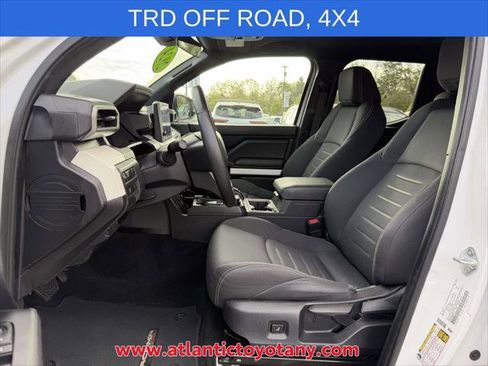 Certified 2024 Toyota Tacoma TRD Off-Road AWD/4WD image 14