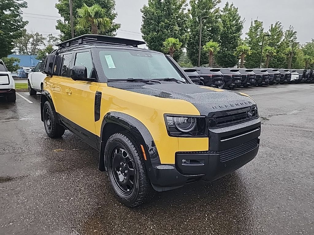 New 2026 Land Rover Defender 110 Trophy Edition AWD/4WD image 6