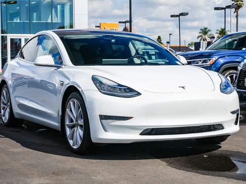 Used 2018 Tesla Model 3 Long Range image 3