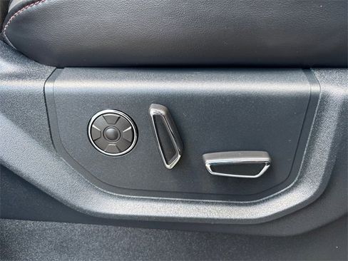 Used 2021 Ford F350 Platinum w/ Tremor Off-Road Package image 38