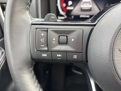 Used 2023 Nissan Rogue Platinum w/ Platinum Premium Package image 8