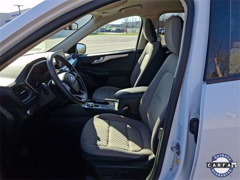 Used 2020 Ford Escape SE image 16