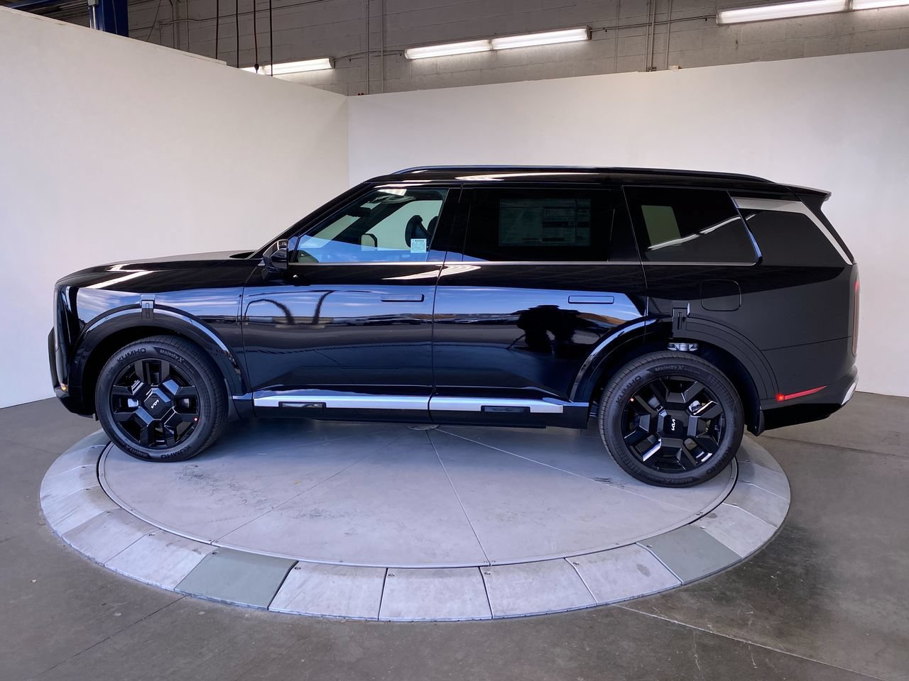 New 2027 Kia Telluride SX Prestige AWD/4WD image 2