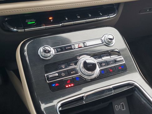 Certified 2023 Lincoln Nautilus Reserve w/ Equipment Group 201A image 18