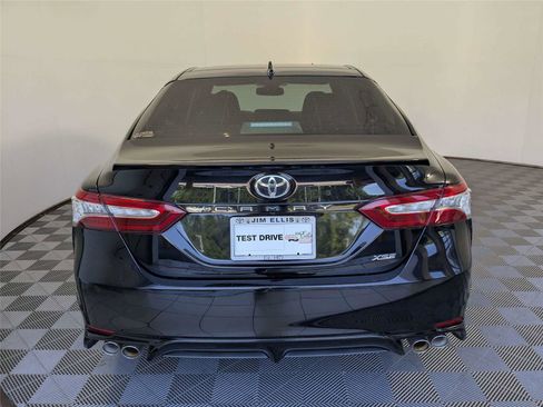 Used 2020 Toyota Camry XSE FWD image 6