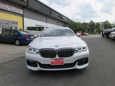 Used 2018 BMW 750i xDrive image 39