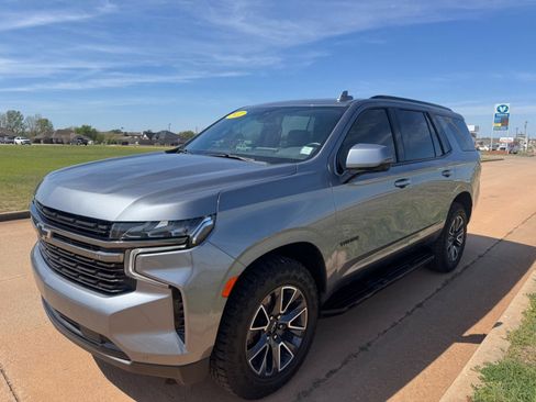 Used 2022 Chevrolet Tahoe RST w/ Luxury Package AWD/4WD image 7