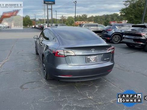 Used 2022 Tesla Model 3 Long Range image 7