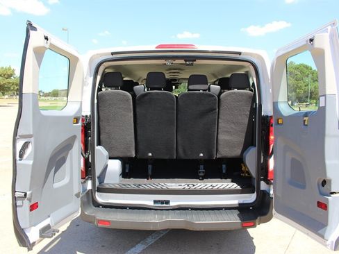 Used 2016 Ford Transit 350 XLT RWD image 8