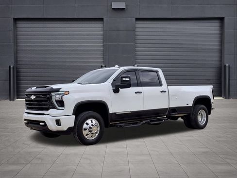Used 2024 Chevrolet Silverado 3500 High Country w/ Technology Package AWD/4WD image 1