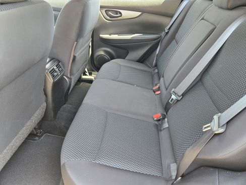 Used 2018 Nissan Rogue Sport S w/ S Appearance Package FWD image 27
