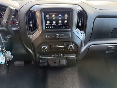 Used 2019 Chevrolet Silverado 1500 Custom w/ Custom Value Package image 11