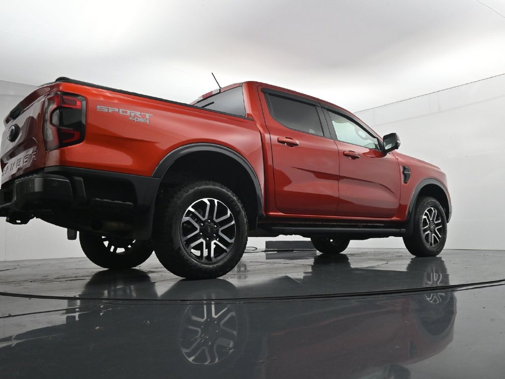 Used 2024 Ford Ranger Lariat w/ Advanced Towing Package AWD/4WD image 33