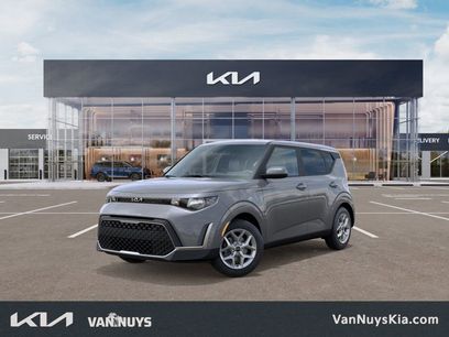 New 2025 Kia Soul LX