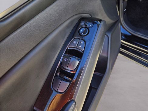 Used 2023 Nissan Altima 2.5 SV image 7