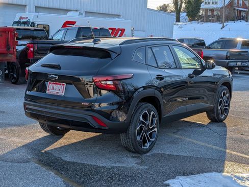New 2026 Chevrolet Trax RS w/ Driver Confidence Package image 3