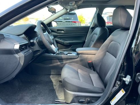 New 2025 Nissan Altima 2.5 SV w/ SV Premium Package image 3