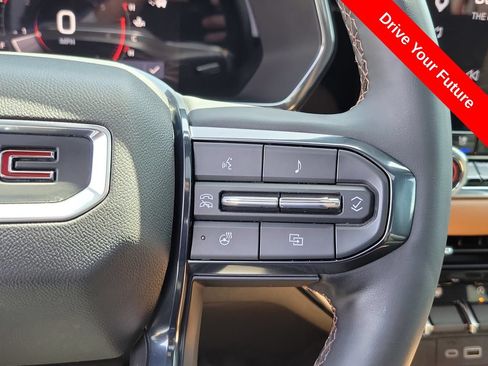 Used 2023 GMC Canyon AT4 w/ AT4 Premium Package AWD/4WD image 6