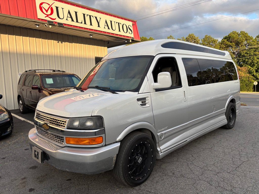 Used 2015 Chevrolet Express 2500 Extended RWD image 1