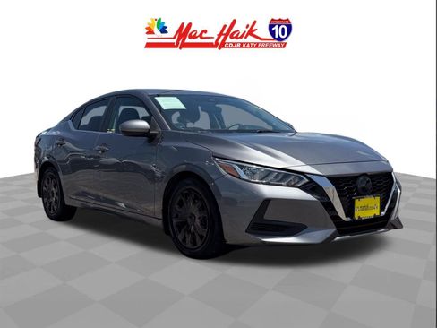 Used 2022 Nissan Sentra S FWD image 2
