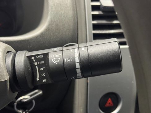 Used 2018 Nissan Frontier SV image 33