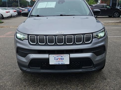 Used 2022 Jeep Compass Sport AWD/4WD image 2