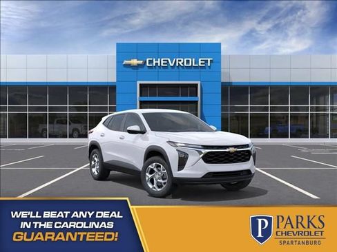 New 2026 Chevrolet Trax LS w/ LS Convenience Package FWD image 1