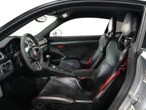 Used 2016 Porsche Cayman GT4 image 30