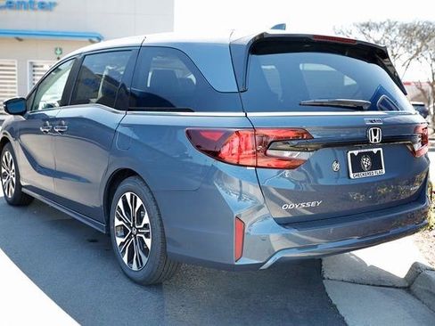 New 2026 Honda Odyssey Elite image 8