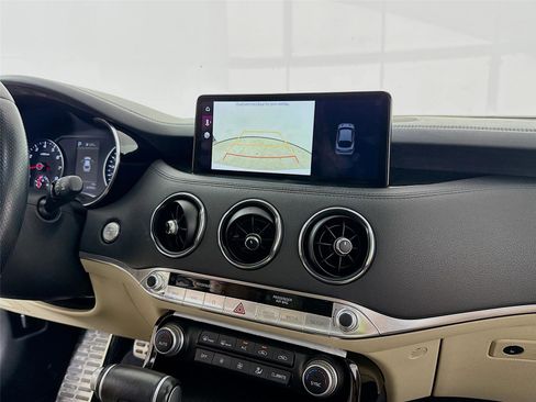 Used 2023 Kia Stinger GT-Line w/ Sun & Sound Package image 17