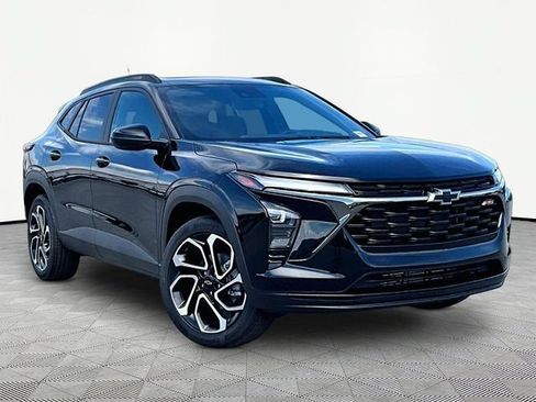 New 2026 Chevrolet Trax RS w/ Sunroof Package FWD image 1