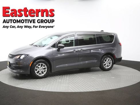 Used 2022 Chrysler Voyager LX FWD image 57