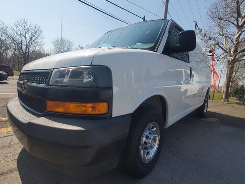 Used 2020 Chevrolet Express 3500 image 1