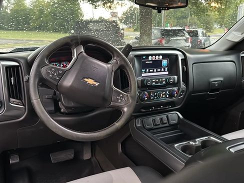 Used 2016 Chevrolet Silverado 1500 LT w/ LT Convenience Package RWD image 13