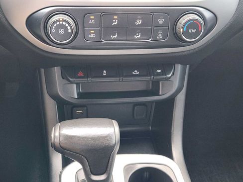 Used 2018 Chevrolet Colorado LT w/ LT Convenience Package AWD/4WD image 19