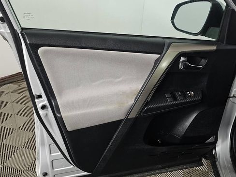 Used 2014 Toyota RAV4 XLE image 20