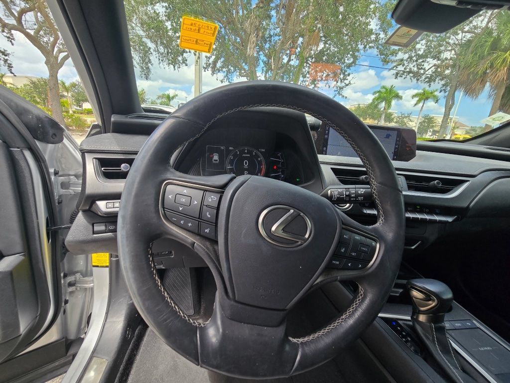 Used 2019 Lexus UX 200 w/ Accessory Package 2 FWD image 16