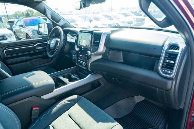 Used 2025 RAM 1500 Big Horn AWD/4WD image 39
