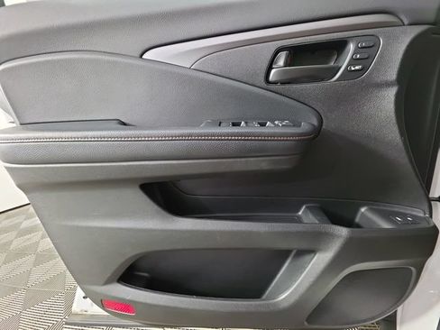 Used 2023 Honda Passport TrailSport image 35
