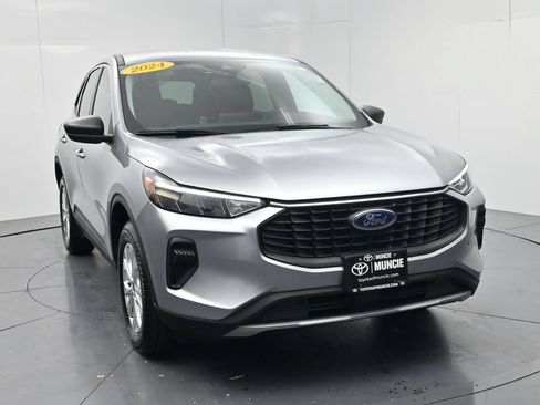 Used 2024 Ford Escape Active AWD/4WD image 2