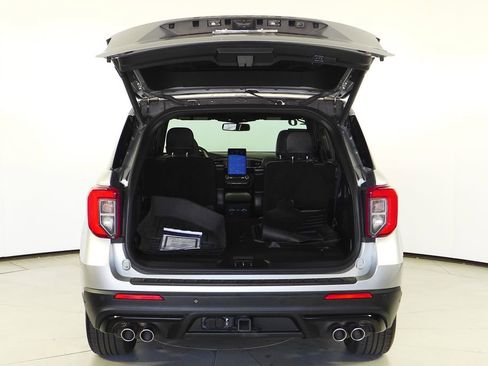 Used 2020 Ford Explorer ST w/ Premium Technology Package image 10