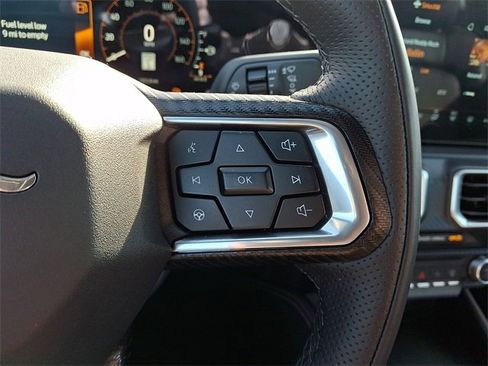 Used 2025 Ford Mustang GT Premium image 19