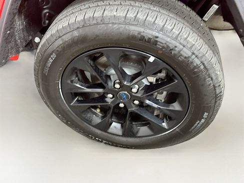 Used 2025 Jeep Wrangler Sahara w/ Safety Group image 11