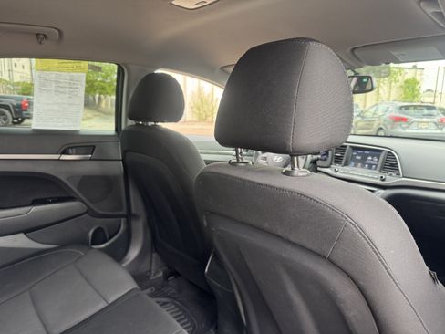 Used 2018 Hyundai Elantra SEL image 17