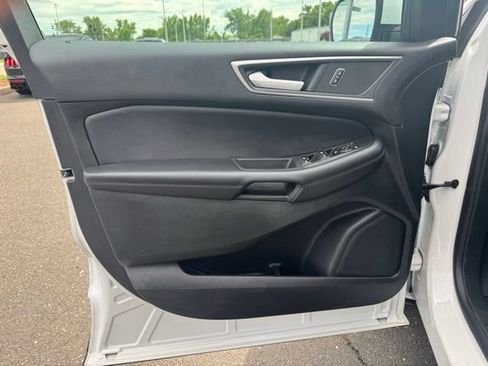 Used 2023 Ford Edge SEL AWD/4WD image 10