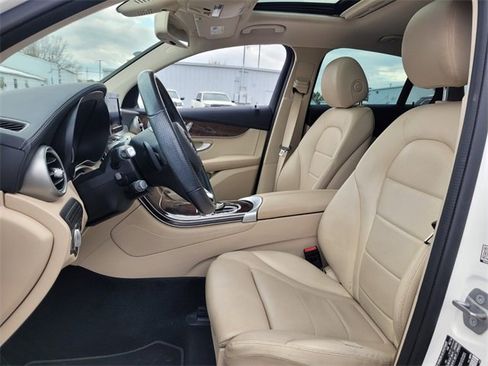 Used 2019 Mercedes-Benz GLC 300 GLC 300 Coupe image 9