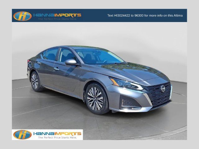 Used 2023 Nissan Altima 2.5 SV FWD image 1